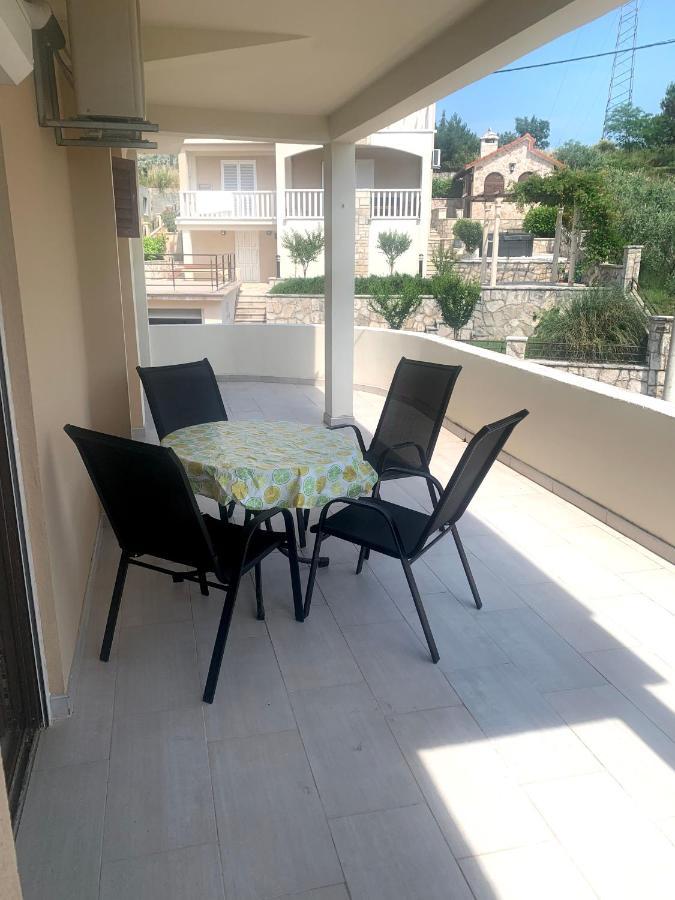 Apartments Neira Near Dubrovnik Ivanica Exteriör bild